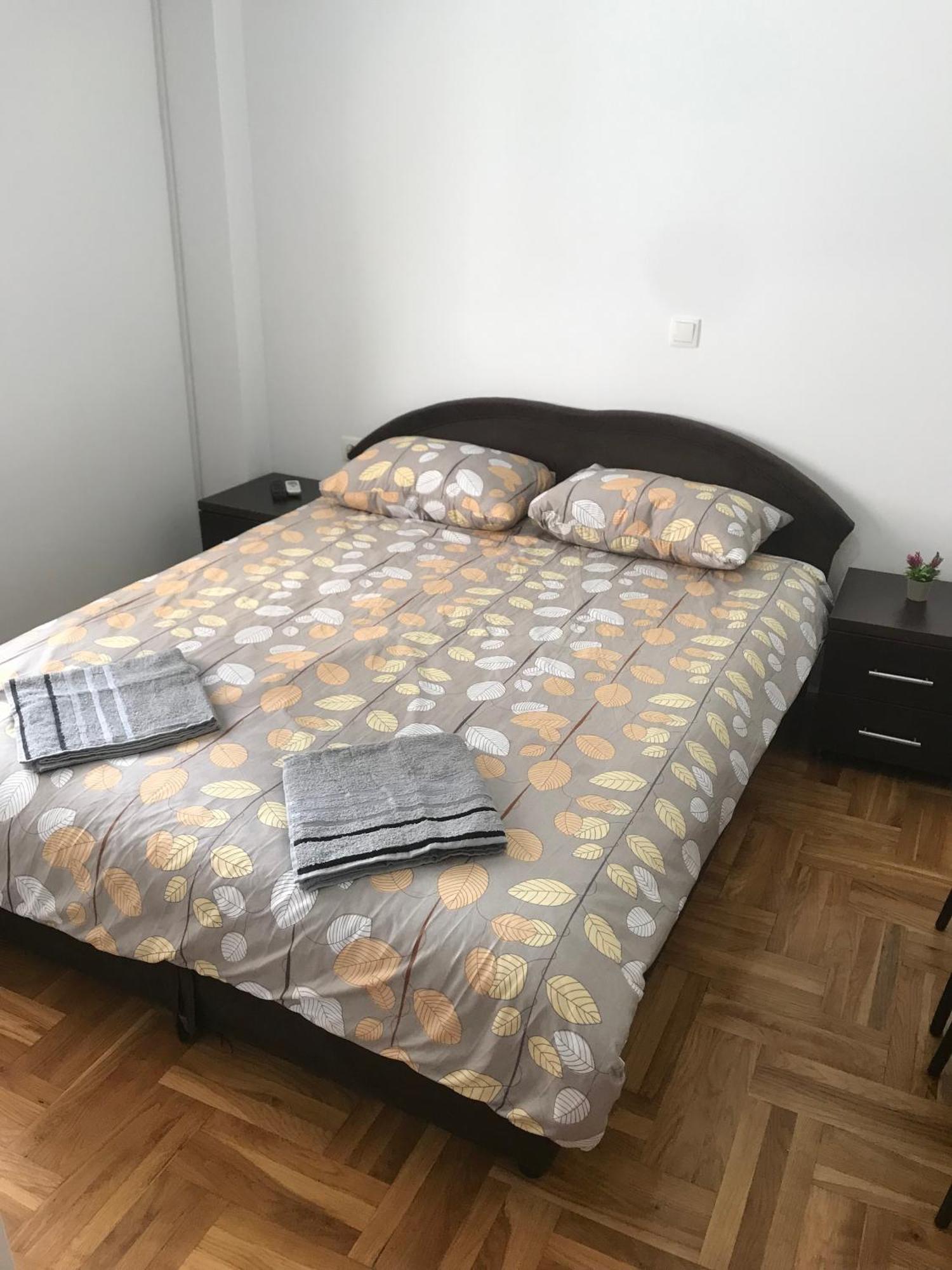 Guest House Sani Скопие Екстериор снимка